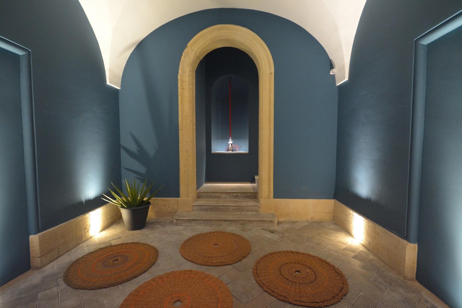 Entrance hall - detail