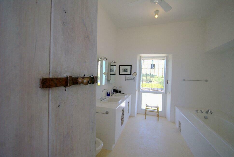 Salle de bain à usage commun premier étage